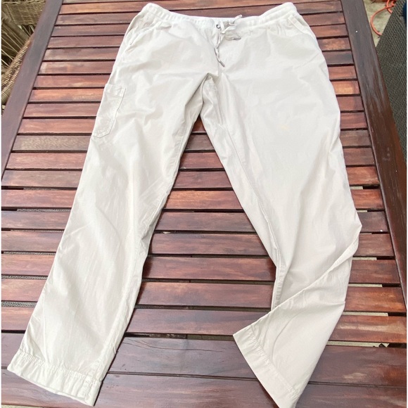 L.L.Bean Women's Stretch Ripstop Pull-On Pants, Slim-Leg reg Medium sandbar - Picture 2 of 12